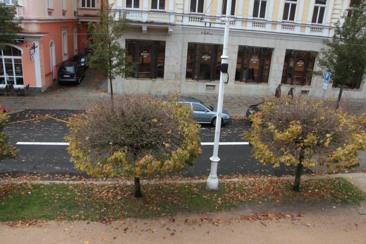 Penzion U Pidly Mariánské Lázně Exteriör bild