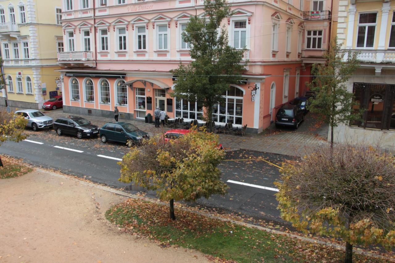 Penzion U Pidly Mariánské Lázně Exteriör bild